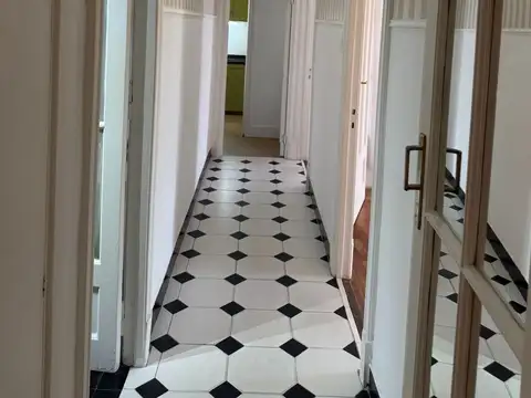 Departamento 4 ambientes con 2 baños