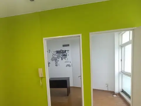 Oficina 2 ambientes con 1 baño