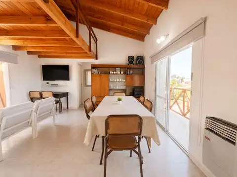 Venta PH 2 amb. con balcon cerca hospital Austral