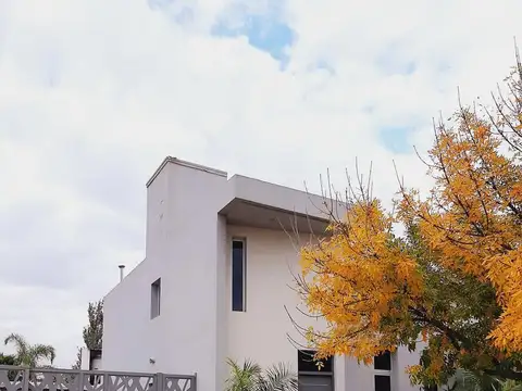 Casa en Alquiler de 3 dormitorios