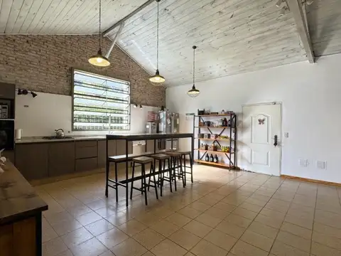 Casa en Venta en Barrio Parque Leloir, USD 330.000