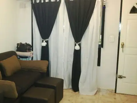 Departamento en Venta en Villa Luzuriaga, USD 82.000