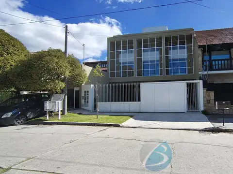 PH 2 ambientes con cochera Villa Primera