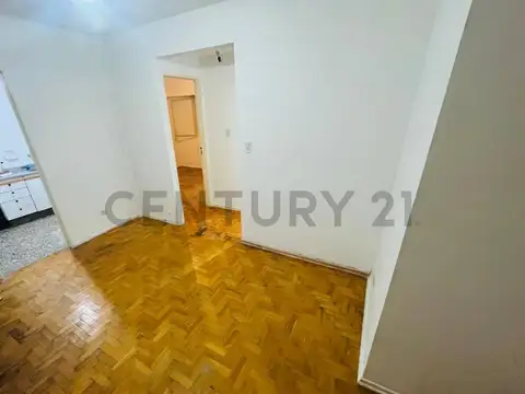 DEPARTAMENTO 2 AMBIENTES CON BALCON FRANCES EN CABALLITO NORTE