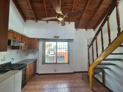 Depto Tipo Casa en Venta 60 años
