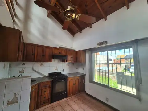 Depto Tipo Casa 3 ambientes con 1 baño