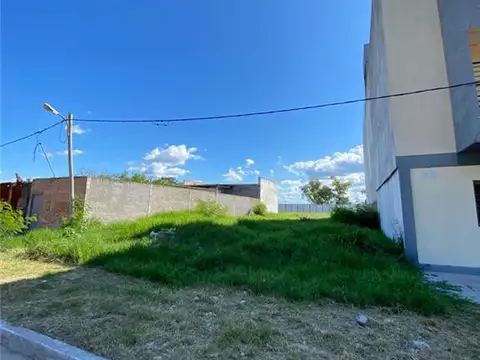 Terreno en Venta 32  mts Fondo