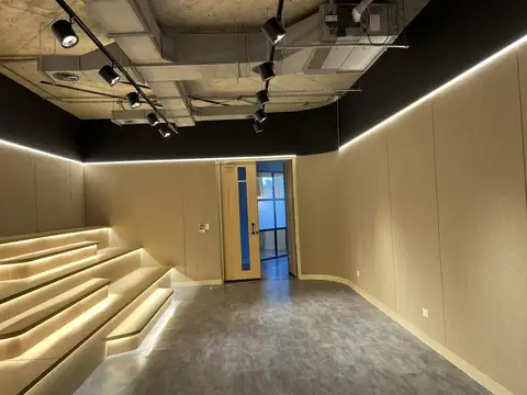 Oficina Monoambiente con 4 baños