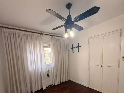 Amaro Giura 1300, Piso 6