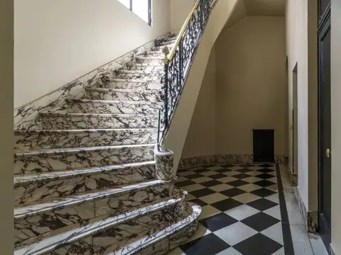 Uruguay 1100, Piso 1