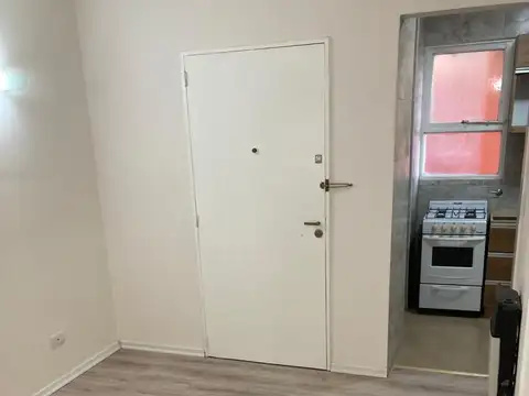 DPTO 2 AMB  COCINA SEPARADA , IMPECABLE  