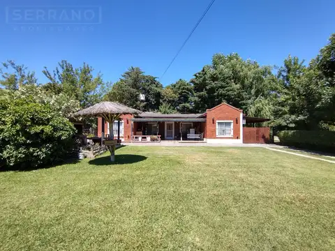 Casa en Venta con 2 cocheras