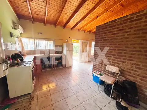 Casa en Venta en Plottier, USD 98.000