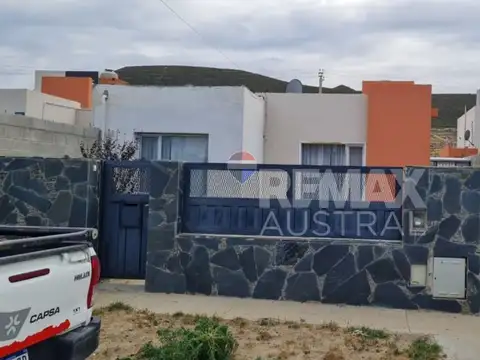 Casa Tres Dormitorios- Ciudadela