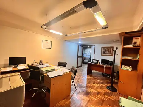 VENTA: oficina, piso exclusivo, en excelente estado.