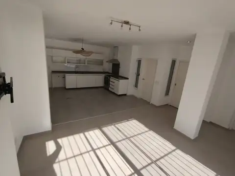 Depto Tipo Casa en Alquiler en Florida, $ 1.600.000