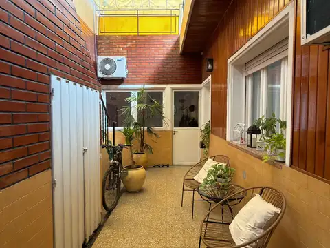 Depto Tipo Casa en Venta de 5 ambientes