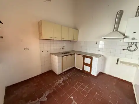 Oportunidad Casa en Urca a remodelar excelente ubicacion