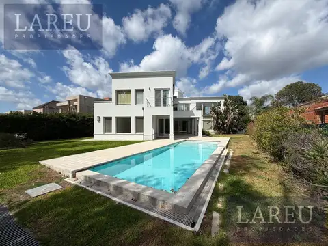 Casa en Ayres de Pilar