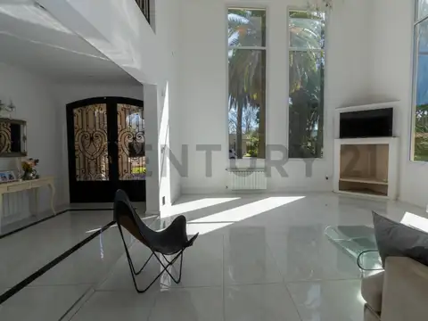 Casa en venta en Gorina, La Lula | Lote de 1.600 m² - 5 Dormitorios - Pileta