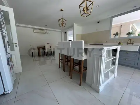 Casa en Venta de 6 dormitorios