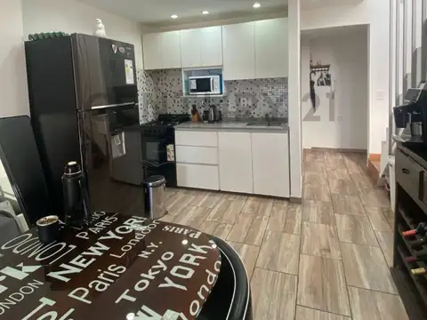 VENTA- DEPARTAMENTO 3 AMBIENTES TIPO DUPLEX CON TERRAZA PROPIA Y PARRILLA - FRENTE - CON COCHERA OPC