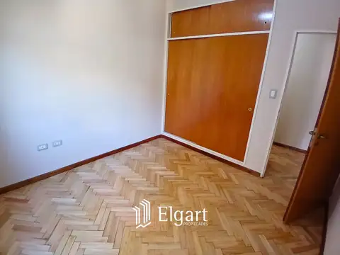 Laprida 100