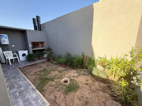 VENTA VALLE CERCANO - DUPLEX 2 DORMITORIOS - SEGURIDAD 24HS