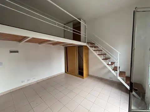 Departamento de 1 Ambientes c/Entrepiso al frente