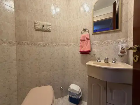 Departamento 5 ambientes con 3 baños