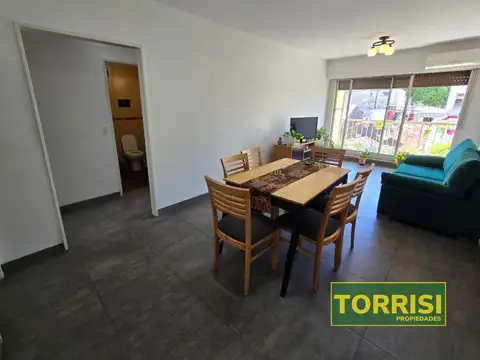 Castro Barros 2200, Piso 3