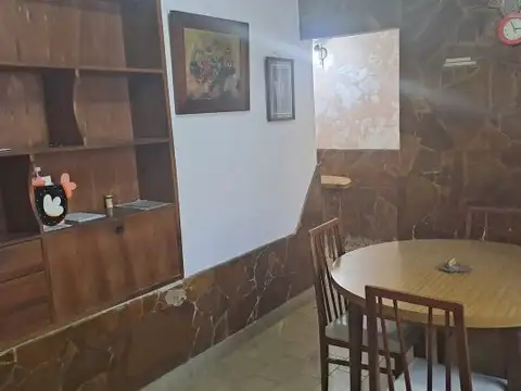 Casa en Alquiler con 1 cochera