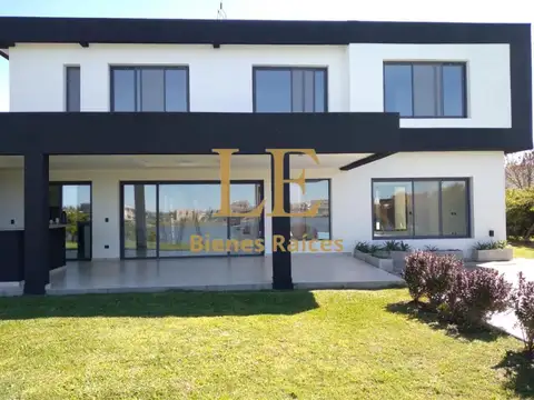 Casa en Venta en San Matias, USD 430.000