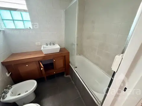 Depto Tipo Casa 5 ambientes con 2 baños