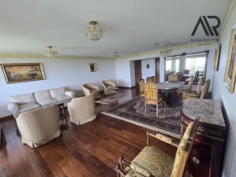 Departamento en Venta de 6 ambientes