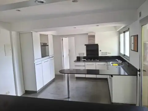 Departamento en Venta en La Lucila, USD 380.000