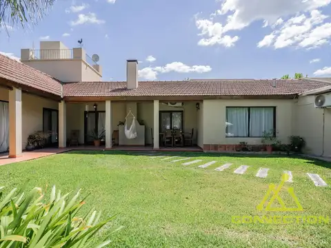 Casa 6 ambientes con 3 baños