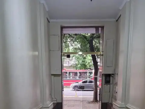 Oficina Monoambiente con 2 baños