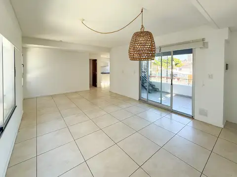 DEPARTAMENTO DE 2 DORMITORIOS VENTA BALCON CON PARRILLERO Y TERRAZA REP. DE LA SEXTA ROSARIO