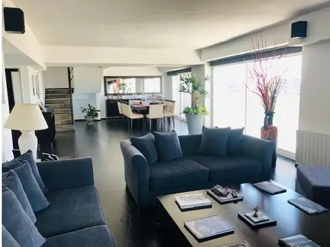 Federico Lacroze 2200, Piso 27°