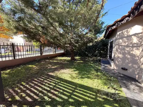 Casa 4 Ambientes En Venta - Francisco Alvarez, Moreno