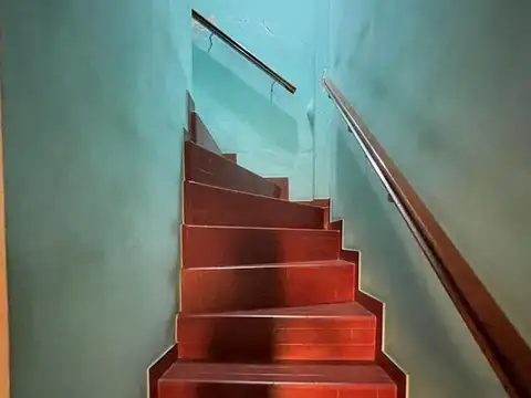 Depto Tipo Casa en Venta 50 años
