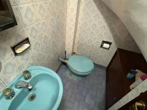 Depto Tipo Casa 4 ambientes con 2 baños