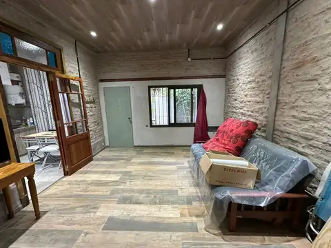 Casa en Alquiler con 1 cochera