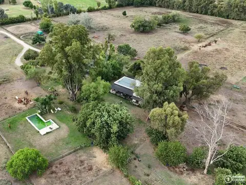 Chacra en venta en Pilar con pileta