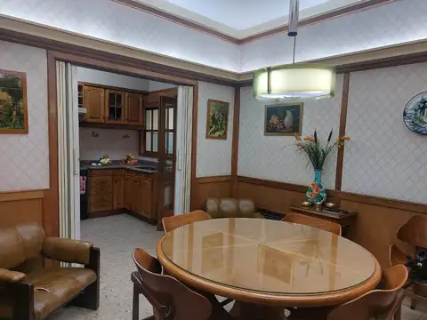 Local en Venta en Morón, USD 1.300.000