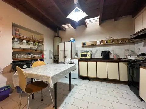 Casa 5 ambientes con 3 baños