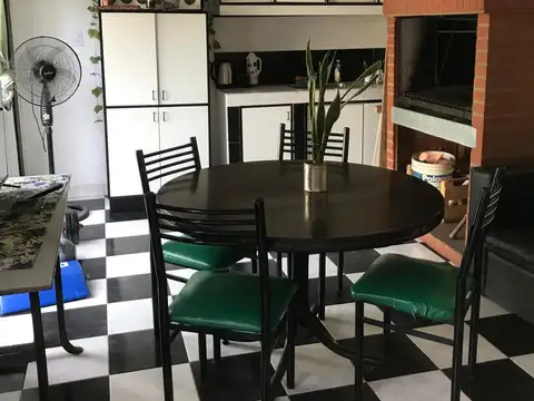 Casa en Venta en Ezpeleta Este, USD 60.000