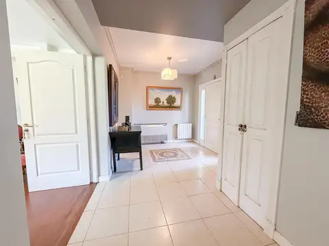 Casa 5 ambientes con 1 baño