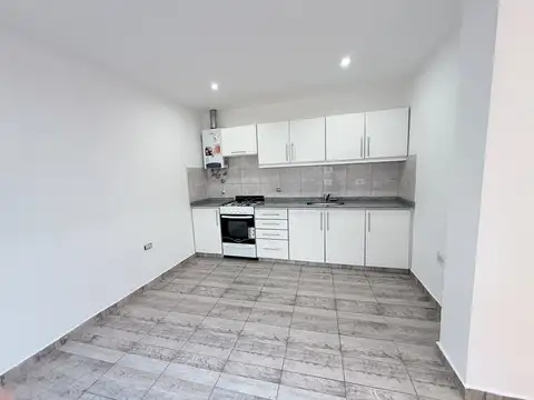 PH 3 AMBIENTES- FRENTE- PATIO-BALCON-TERRAZA- PRIMER PISO POR ESCALERA-
